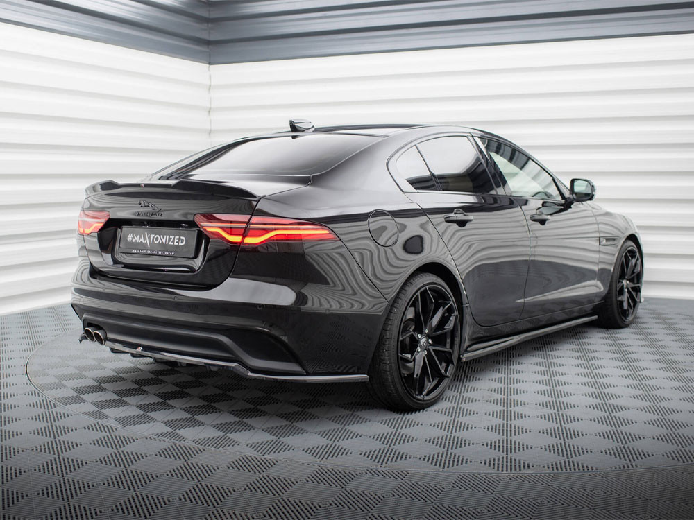 Maxton Central Rear Splitter (Vertical Bars) Jaguar XE X760 Facelift