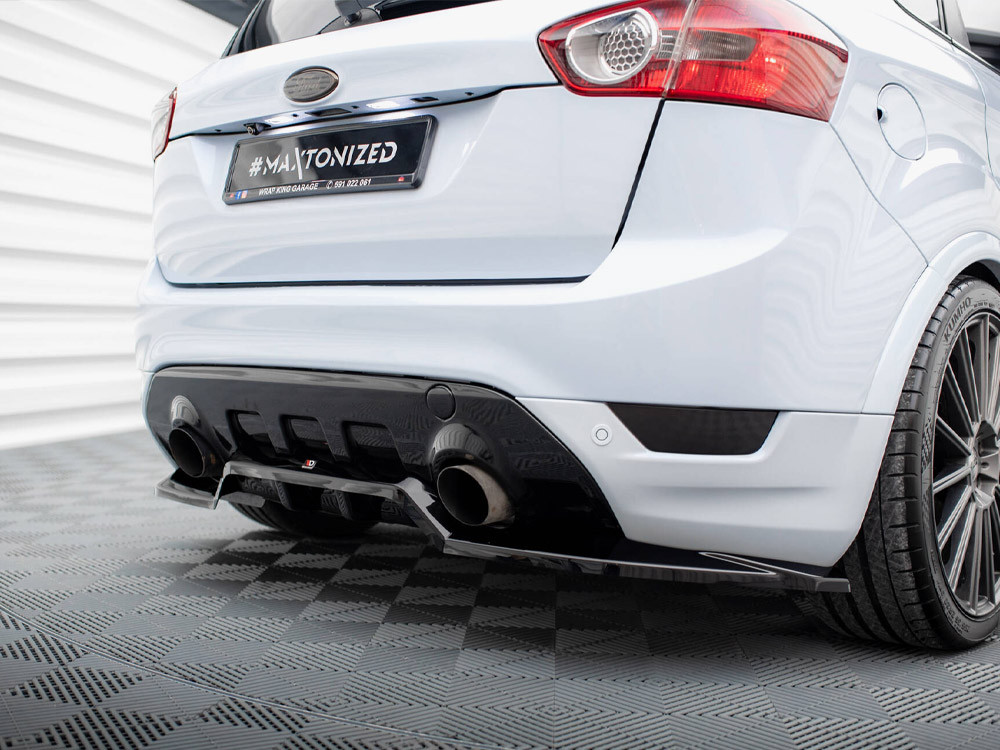Maxton Central Rear Splitter (Vertical Bars) Ford Kuga ST Mk1
