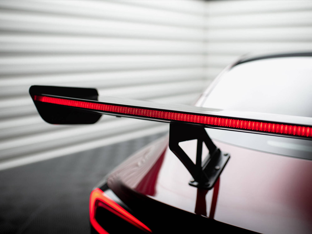 Maxton Carbon Spoiler + LED Tesla Model 3