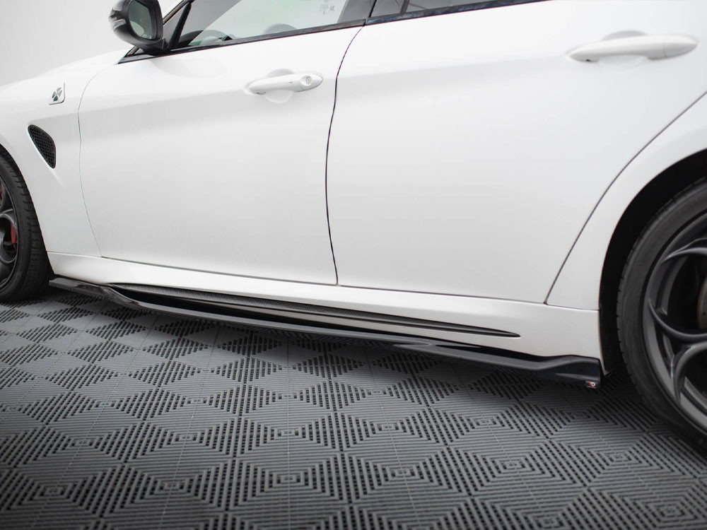 Maxton Side Skirts Diffusers Alfa Romeo Giulia Quadrifoglio