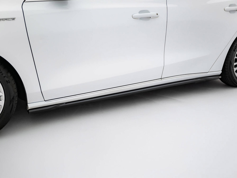 Maxton Side Skirts Diffusers Ford Focus Vignale Mk4 Maxton Side Skirts Diffusers Ford Focus Vignale Mk4