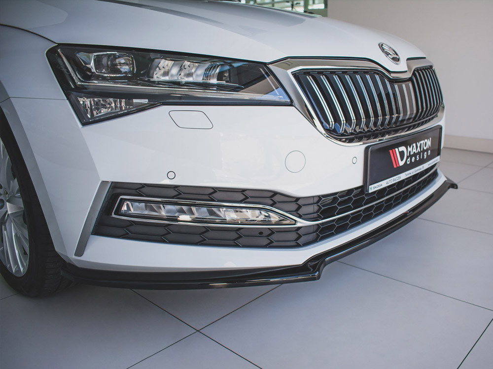 Maxton Front Splitter V.1 Skoda Superb MK3 FL (2019-) - Carbon Look