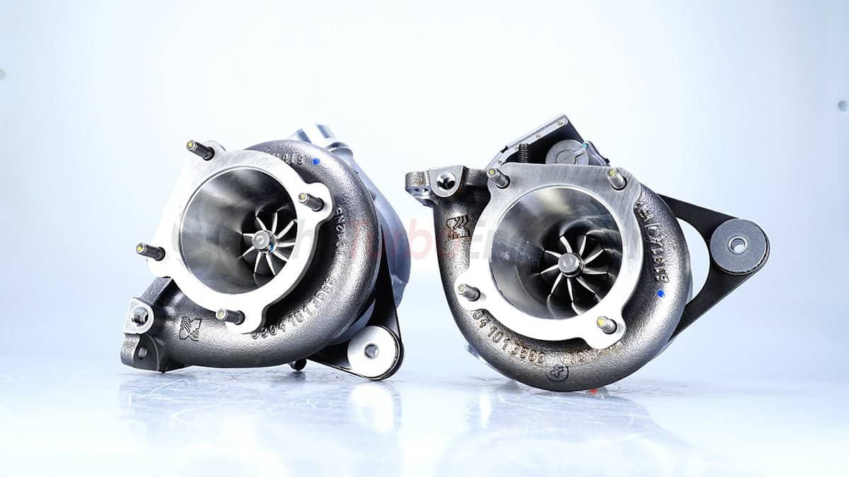 F10 BMW M5 Twin Turbo Blanket - Carbon Fibre