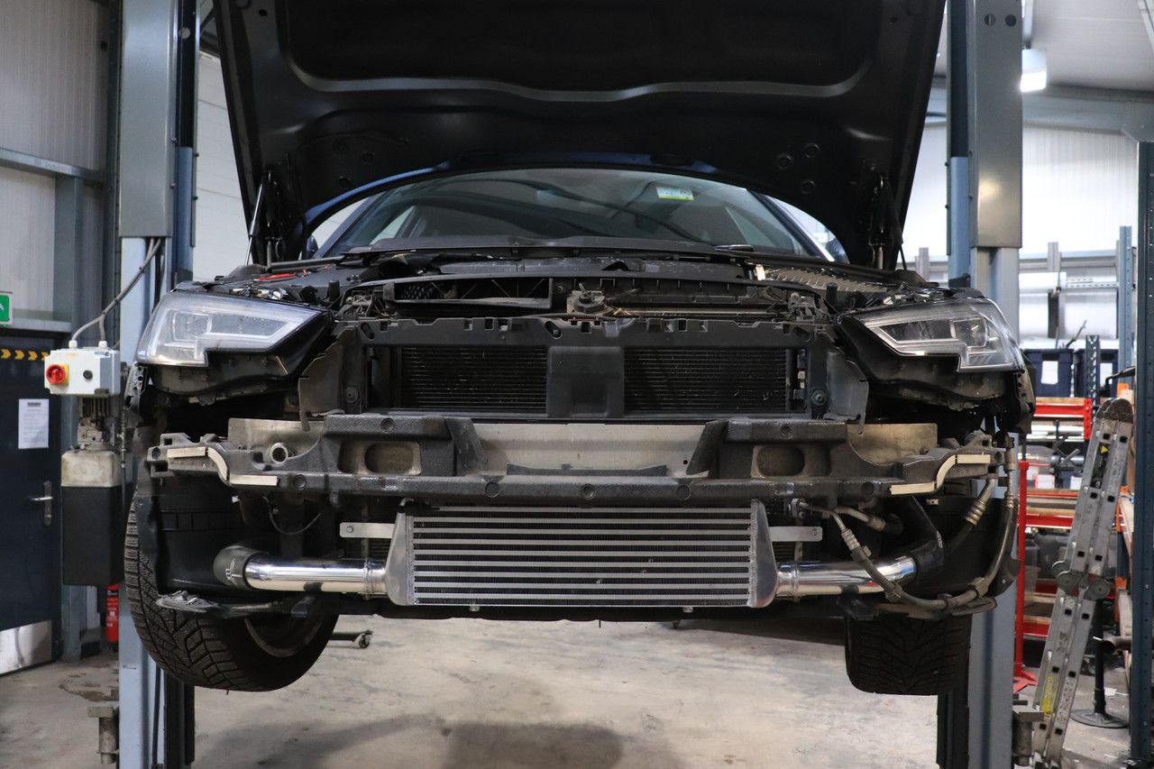 Darkside Front Mount Intercooler (FMIC) for 3.0 TDI Audi A4 / A5 B9 Platform