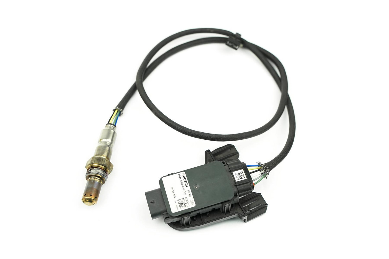 Bosch NOx Sensor for 1.6 & 2.0 TDI CR Vehicles - 04L907807CL Bosch NOx Sensor for 1.6 & 2.0 TDI CR Vehicles - 04L907807CL