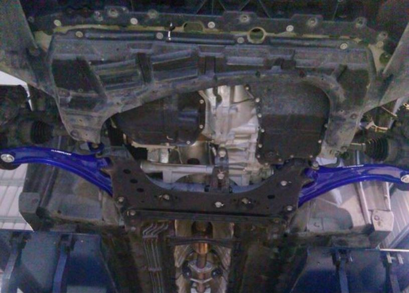 Hardrace Front Lower Control Arm Nissan