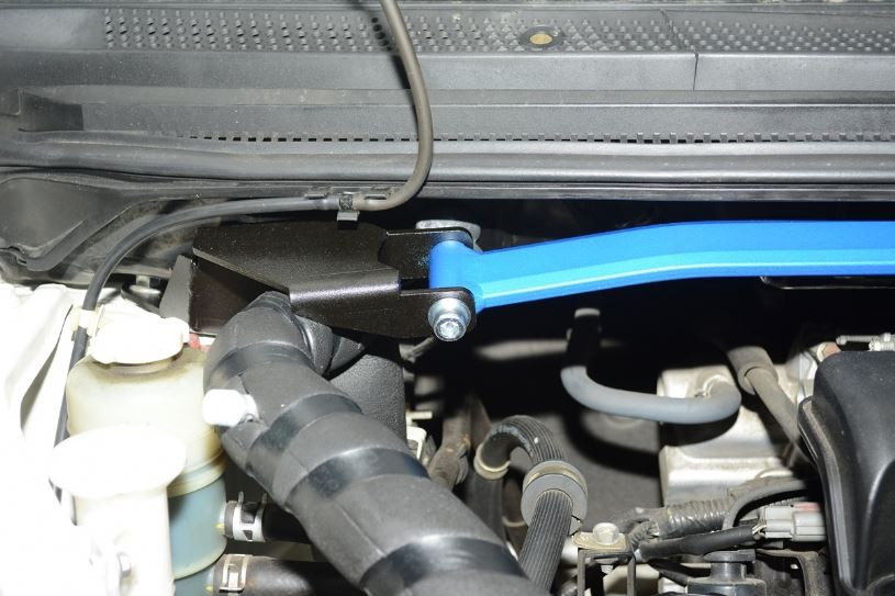 Hardrace Front Strut Brace Mitsubishi Colt plus