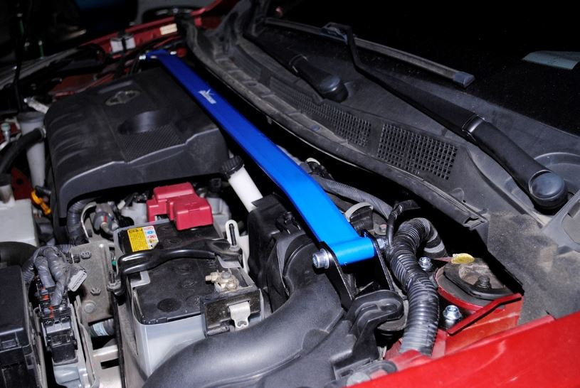 Hardrace Front Strut Brace Nissan Tiida