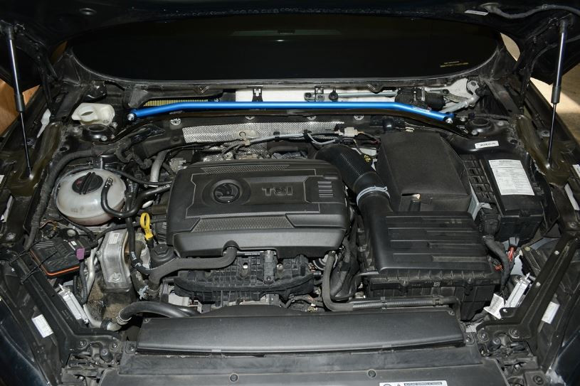Hardrace Front Strut Bar Skoda Superb