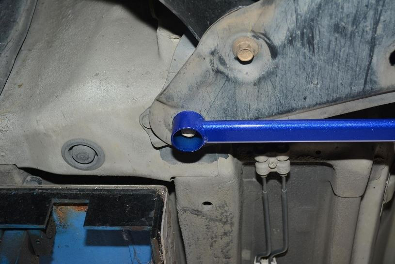 Hardrace Front Sub-frame Brace Suzuki Swift