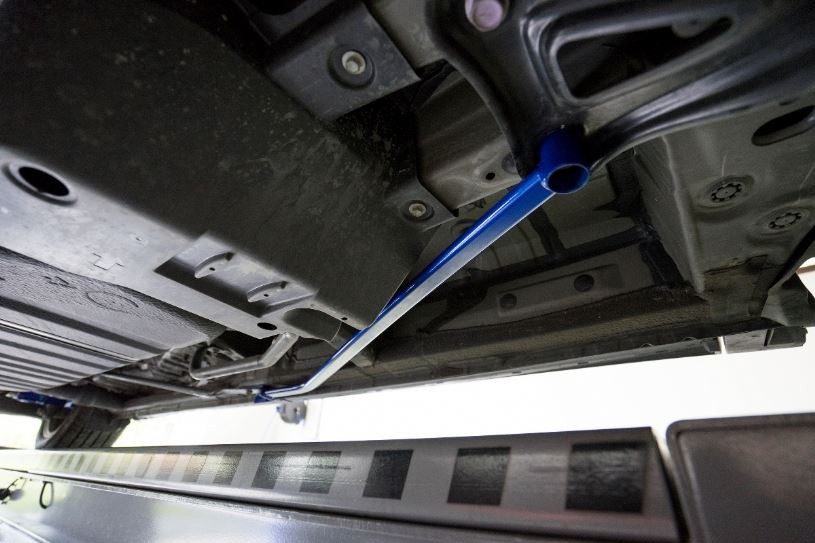 Hardrace Middle Lower Brace Toyota Alphard