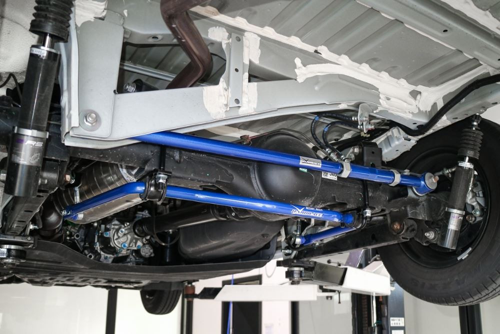 Hardrace Rear Lateral Arm / Panhard Rod Toyota Townace / liteace
