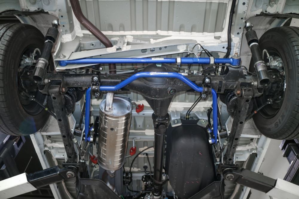 Hardrace Rear Lateral Arm / Panhard Rod Toyota Townace / liteace