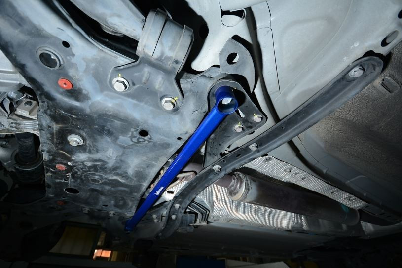 Hardrace Front Lower Brace Ford Focus, KUGA