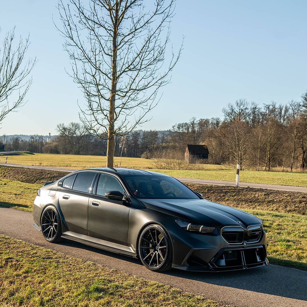 BMW G90 M5 & G99 M5 TOURING 2024+ CARBON FIBRE SIDE SKIRTS - V1 - CT DESIGN BMW G90 M5 & G99 M5 TOURING 2024+ CARBON FIBRE SIDE SKIRTS - V1 - CT DESIGN