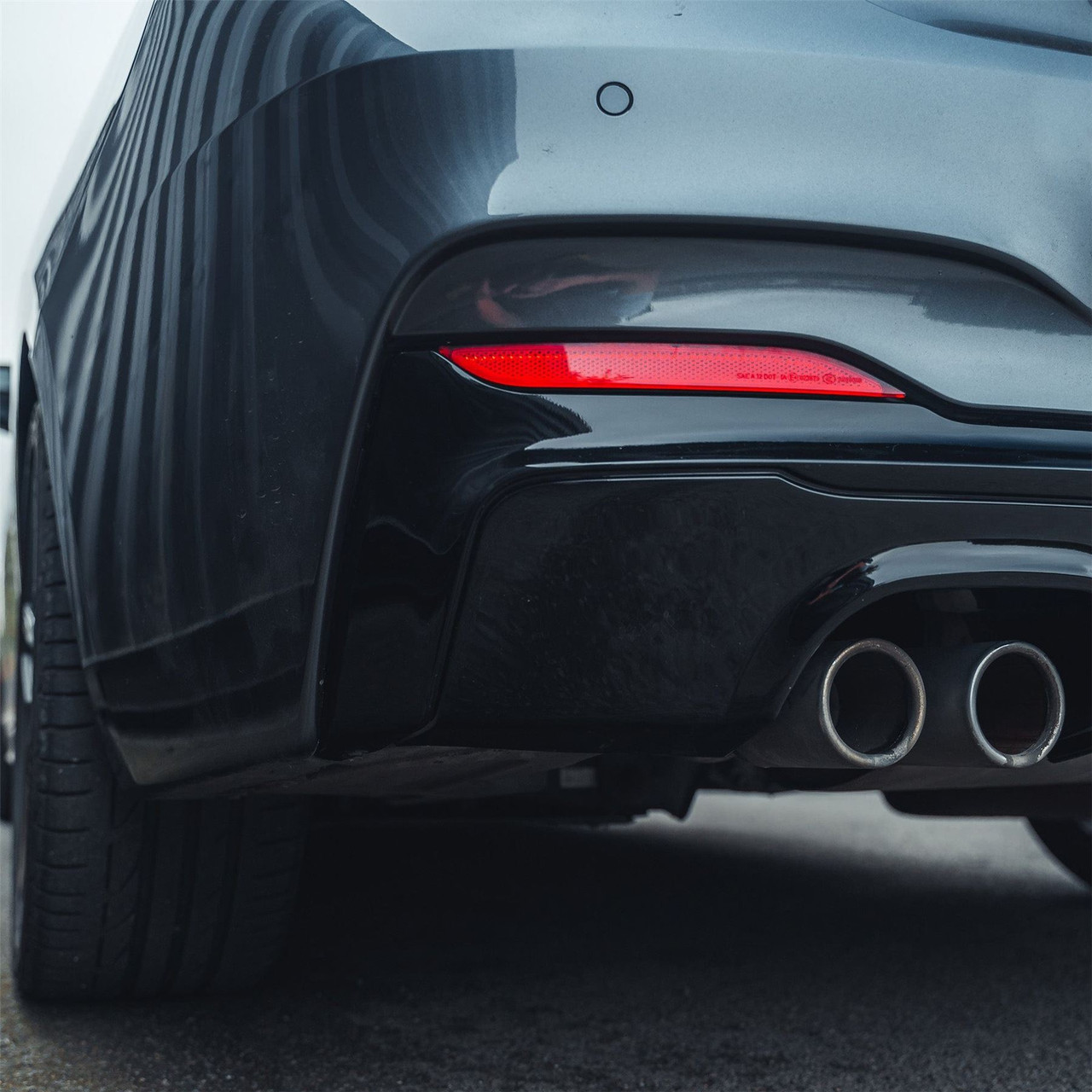 BMW 2 SERIES F22/F23 GLOSS BLACK TWIN EXHAUST DIFFUSER BMW 2 SERIES F22/F23 GLOSS BLACK TWIN EXHAUST DIFFUSER