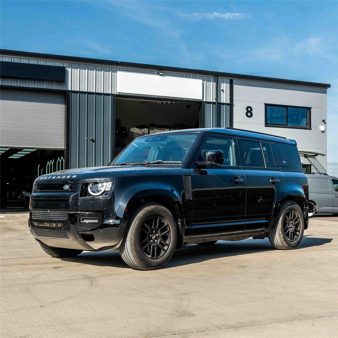 LAND ROVER DEFENDER L663 110 & 90 FRONT AND REAR GLOSS BLACK MIDDLE TRIM PACK LAND ROVER DEFENDER L663 110 & 90 FRONT AND REAR GLOSS BLACK MIDDLE TRIM PACK
