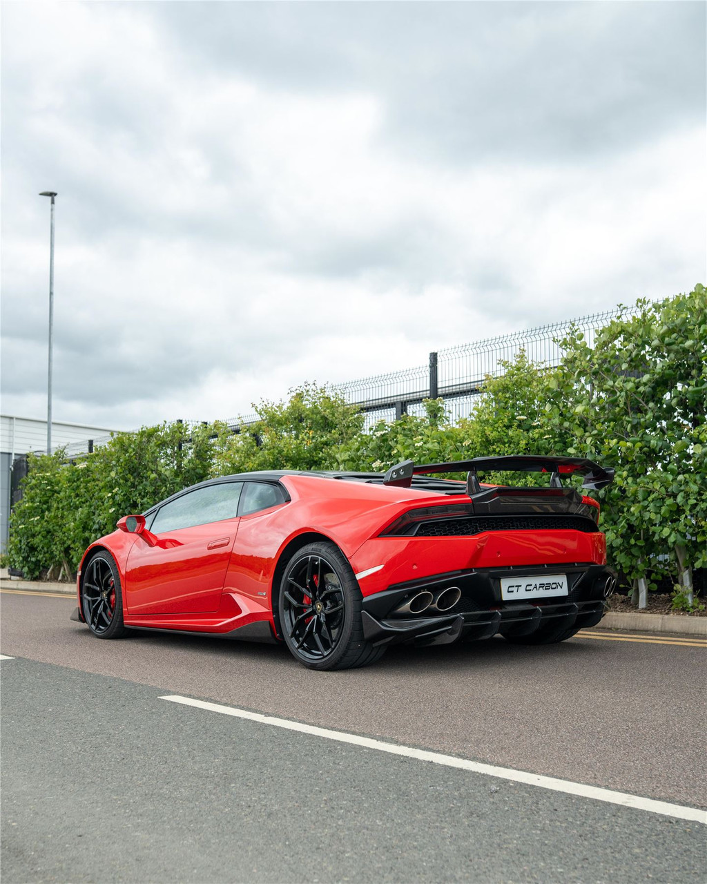 LAMBORGHINI HURACAN LP-610 CARBON FIBRE DIFFUSER - CT DESIGN LAMBORGHINI HURACAN LP-610 CARBON FIBRE DIFFUSER - CT DESIGN