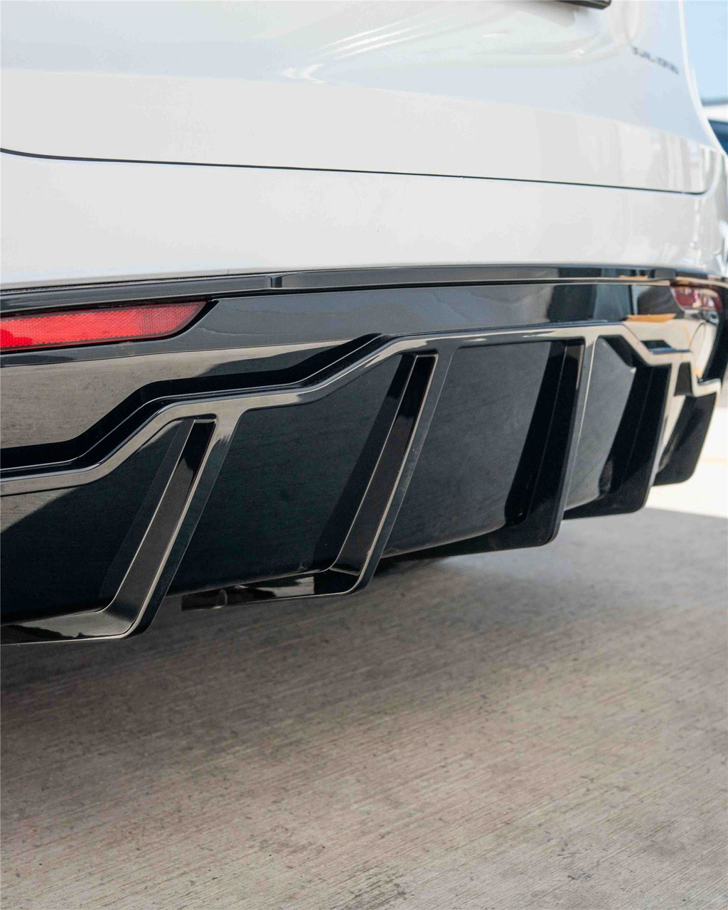 TESLA MODEL Y MK1 2020-2025 FULL GLOSS BLACK KIT