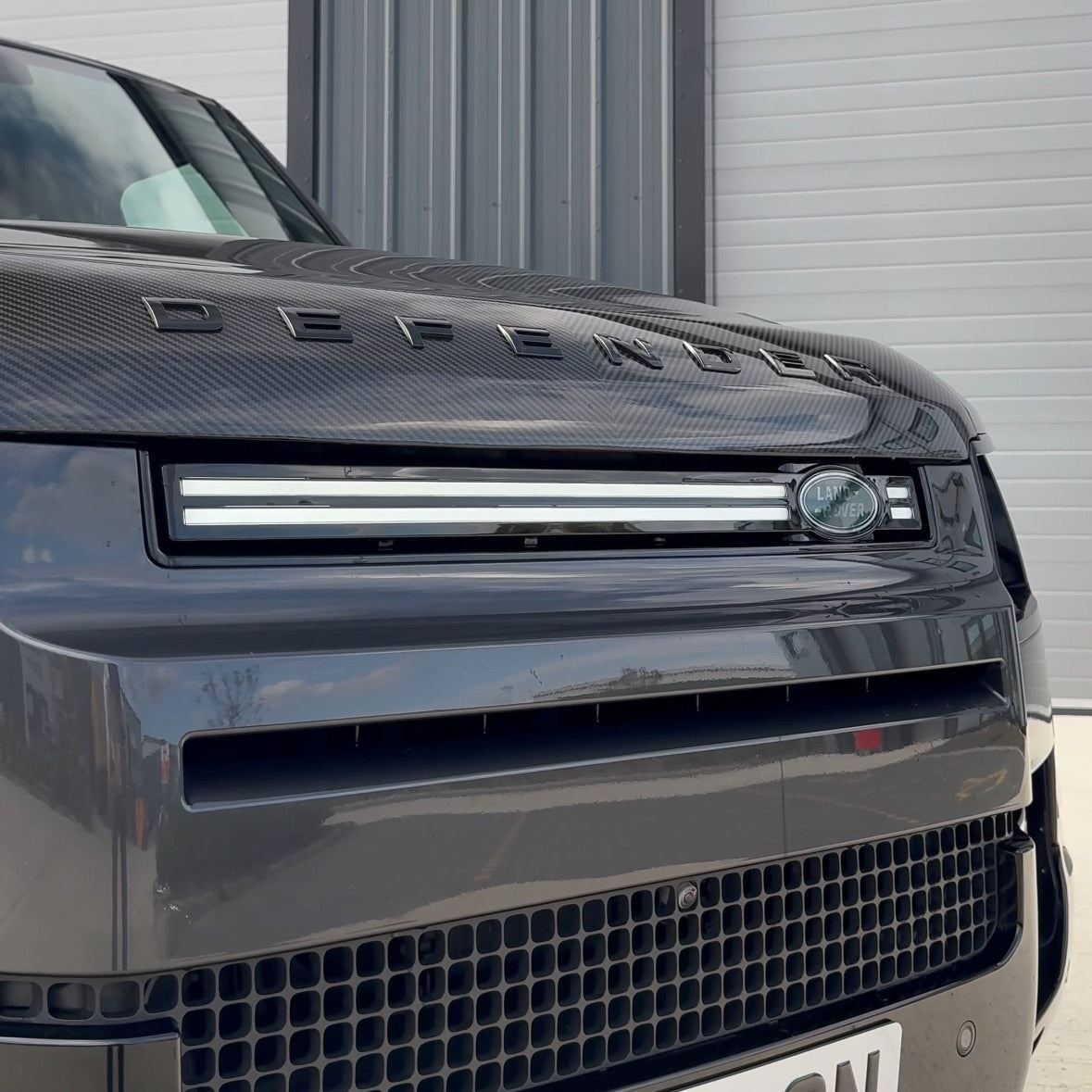 LAND ROVER DEFENDER L663 110 & 90 FRONT GRILLE LED LIGHT