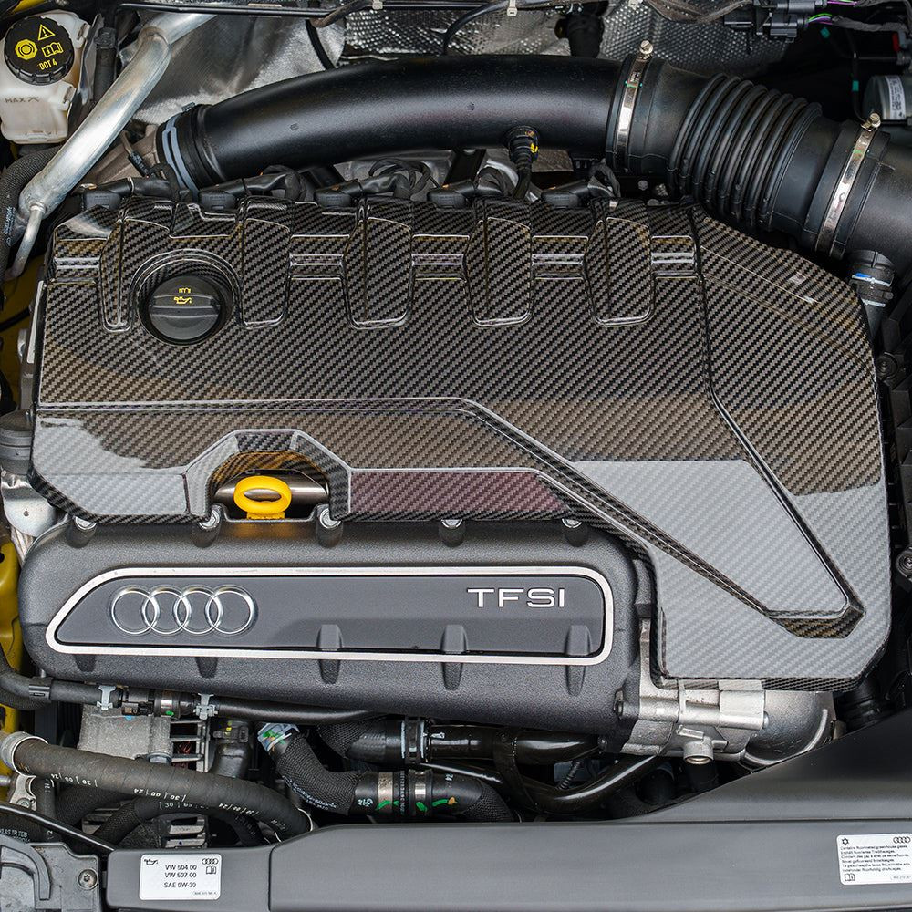 AUDI RS3 8Y 2020+ CARBON FIBRE ENGINE COVER AUDI RS3 8Y 2020+ CARBON FIBRE ENGINE COVER