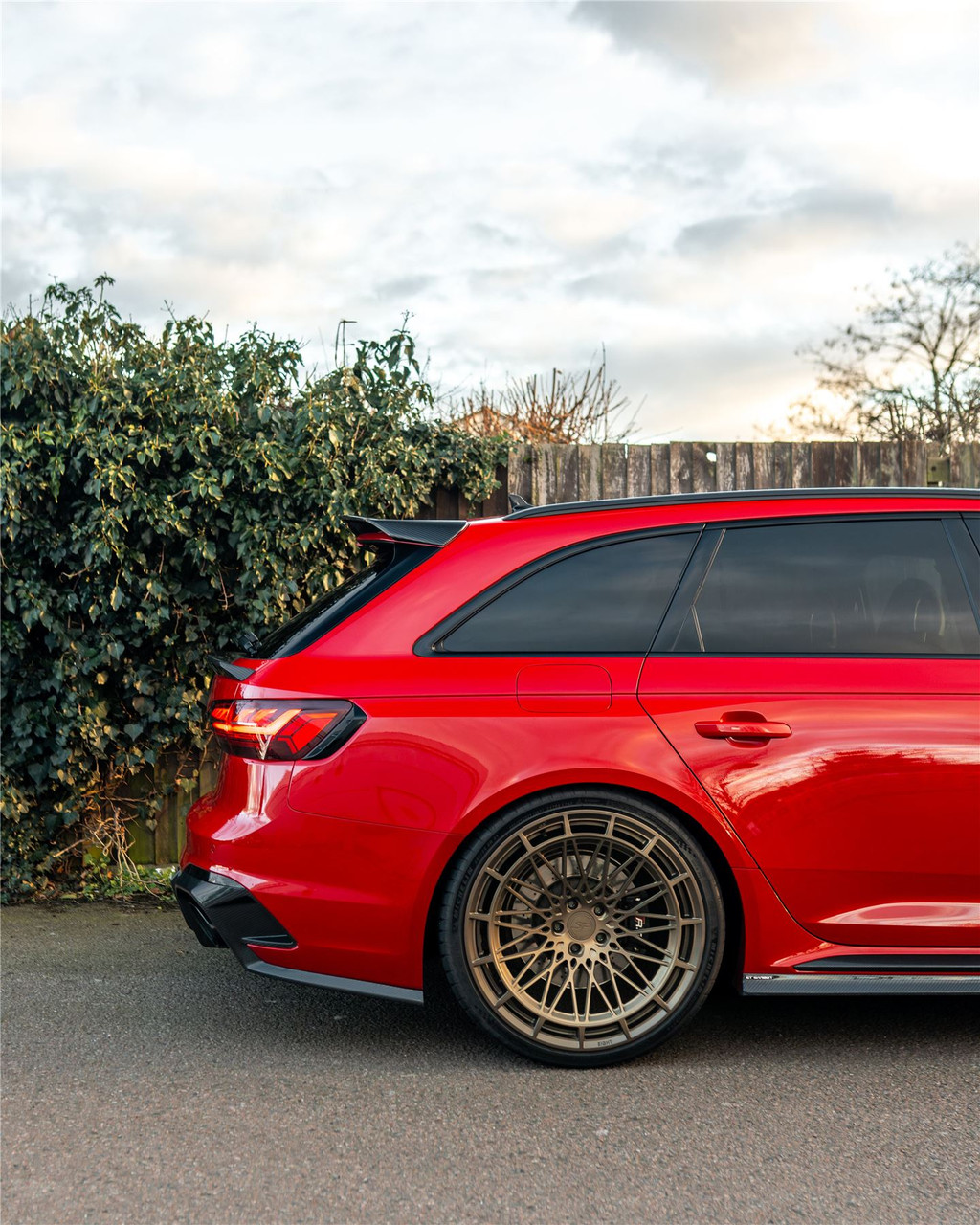 AUDI RS4 B9 & B9.5 2016-2024 CARBON FIBRE DIFFUSER - CT DESIGN AUDI RS4 B9 & B9.5 2016-2024 CARBON FIBRE DIFFUSER - CT DESIGN