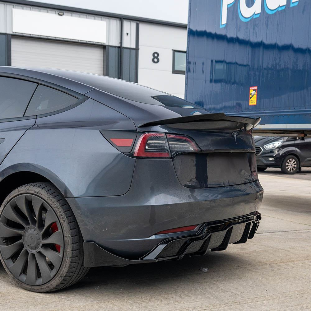 TESLA MODEL 3 FULL GLOSS BLACK KIT TESLA MODEL 3 FULL GLOSS BLACK KIT