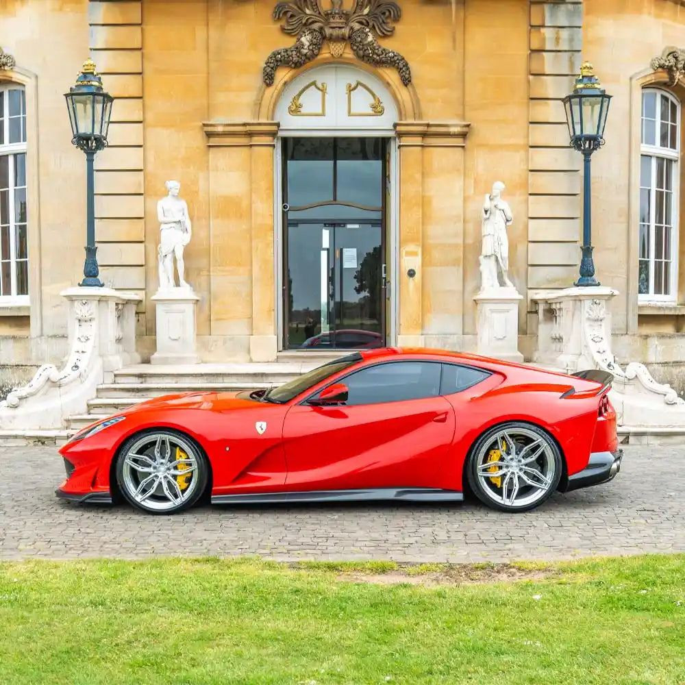 FERRARI 812 SUPERFAST & GTS CARBON FIBRE SIDE SKIRT EXTENSION - CT DESIGN FERRARI 812 SUPERFAST & GTS CARBON FIBRE SIDE SKIRT EXTENSION - CT DESIGN