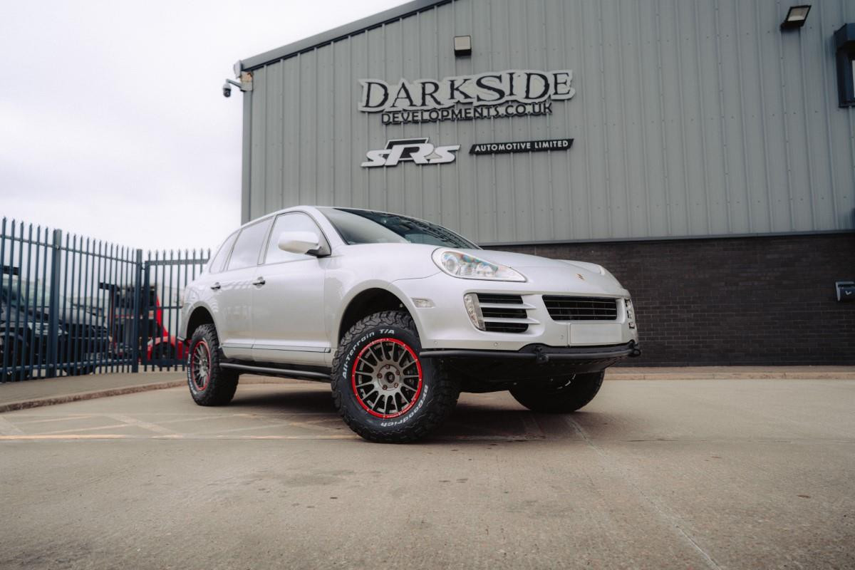 VW Touareg 7L / Porsche Cayenne 955 & 957 Rock Sliders VW Touareg 7L / Porsche Cayenne 955 & 957 Rock Sliders