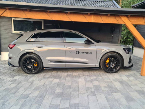 Maxton Side Skirts Diffusers Audi e-Tron S-Line Maxton Side Skirts Diffusers Audi e-Tron S-Line