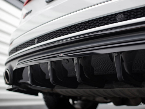 Maxton Central Rear Splitter (Vertical Bars) V.2 Audi SQ8 Mk1