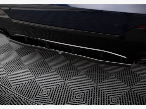 Maxton Central Rear Splitter BMW 4 M440i G22 / G23 Maxton Central Rear Splitter BMW 4 M440i G22 / G23