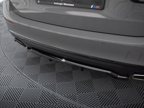 Maxton Central Rear Splitter (Vertical Bars) BMW 5 G30 / G31 Facelift
