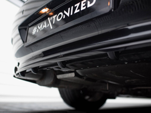 Maxton Central Rear Splitter (Vertical Bars) BMW 6 Coupe / Cabrio E63 / E64 Maxton Central Rear Splitter (Vertical Bars) BMW 6 Coupe / Cabrio E63 / E64