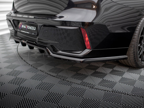 Maxton Central Rear Splitter (Vertical Bars) BMW 7 M-Pack G70