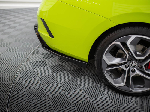 Maxton Rear Side Splitters V.4 Skoda Octavia RS Mk4 Maxton Rear Side Splitters V.4 Skoda Octavia RS Mk4