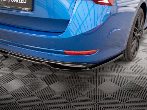 Maxton Rear Splitter (Vertical Bars) Skoda Octavia Sportline Mk4