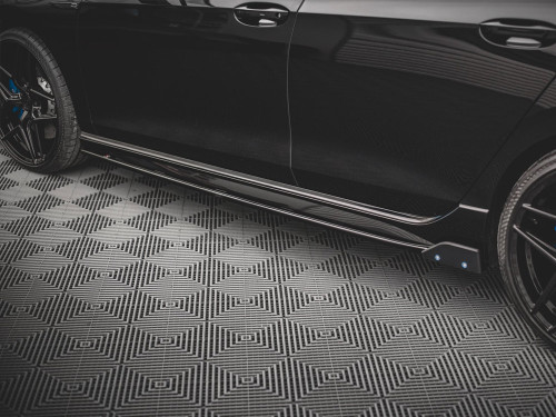 Maxton Side Skirts Diffusers V.2 + Flaps VW Golf R Mk8