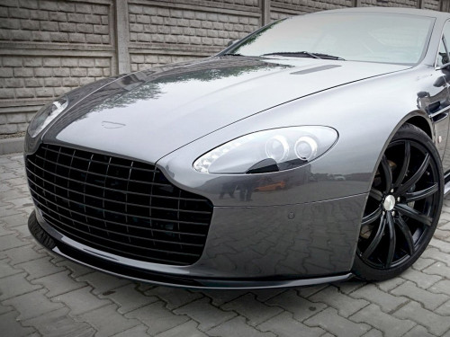 Maxton Front Bumper With Grill Aston Martin V8 Vantage