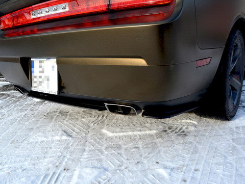 Maxton Central Rear Splitter Dodge Challenger Mk3 PHASE-1 SRT8 Coupe