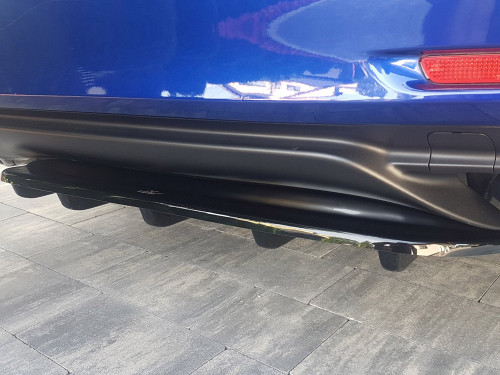 Maxton Central Rear Splitter (With Vertical Bars) Lexus RC (2014-UP)