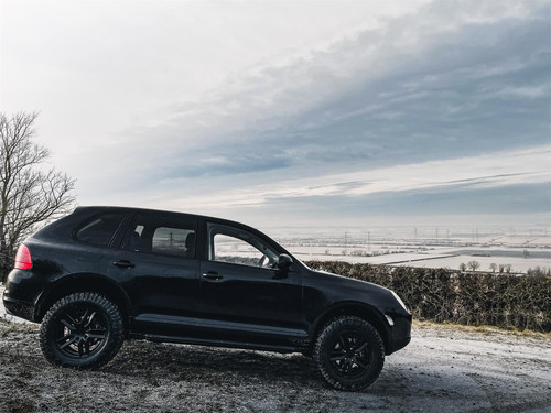 Touareg 7L / Cayenne 955 / 957 50mm+ Body Lift Kit for Coil Sprung Vehicles Touareg 7L / Cayenne 955 / 957 50mm+ Body Lift Kit for Coil Sprung Vehicles