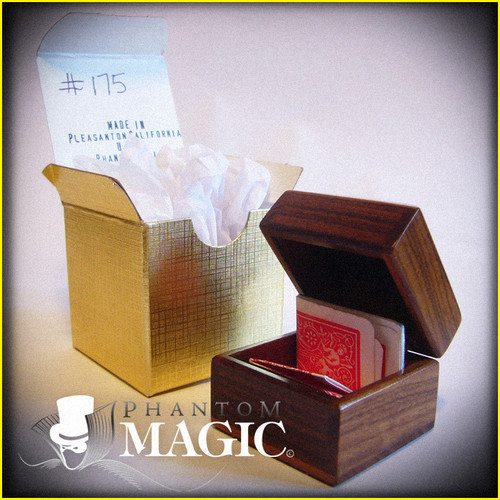 3'S A Crowd By Mark Mason (JB Magic)