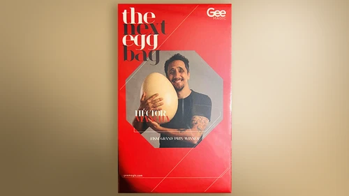 Next Egg Bag by Héctor Mancha and Gee Magic