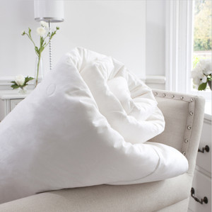 Silk Duvet All Seasons 9 Tog - Jasmine Silk Silk Duvet All Seasons 9 Tog - Jasmine Silk