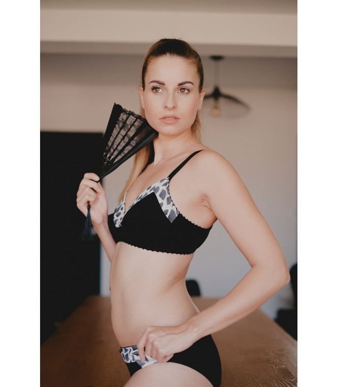 April Organic Panty Black -  Peau Ethique