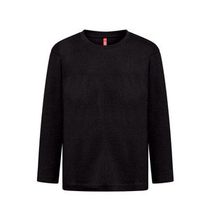 Long-sleeved T-shirt (150 g/m²), with enzymatic treatment, for children in jersey fabric (100% cotton using sustainable farming practices). 1x1 rib collar with jersey reinforcement band. Tubular T-shirt with regular cut and double stitching on the sleeves and bottom of the article Long-sleeved T-shirt (150 g/m²), with enzymatic treatment, for children in jersey fabric (100% cotton using sustainable farming practices). 1x1 rib collar with jersey reinforcement band. Tubular T-shirt with regular cut and double stitching on the sleeves and bottom of the article