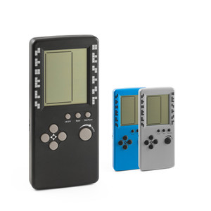 Classic ABS games console, ideal to relive the hit games of the 80s and 90s. It contains 26 games such as snake, ping pong, car racing, among others, as well as a large number of Tetris variations. Each game has 99 variations of the original game and the possibility of adjusting the difficulty of the game. Includes 3 AAA batteries Classic ABS games console, ideal to relive the hit games of the 80s and 90s. It contains 26 games such as snake, ping pong, car racing, among others, as well as a large number of Tetris variations. Each game has 99 variations of the original game and the possibility of adjusting the difficulty of the game. Includes 3 AAA batteries
