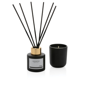 Ukiyo candle and fragrance sticks gift set Ukiyo candle and fragrance sticks gift set