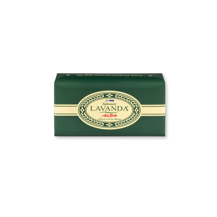 Soap made with a vegetable soap base and Lavender fragrance, with a soft texture that leaves the skin perfumed. Traditionally produced in Portugal. Capacity 125 g. Classic design packaging that retains the original design, with its green background decorated with small graphics representing lavender flowers